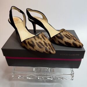 Vince Camuto Kolissa3 leapord print- sling back heel-size 7.5- new in box